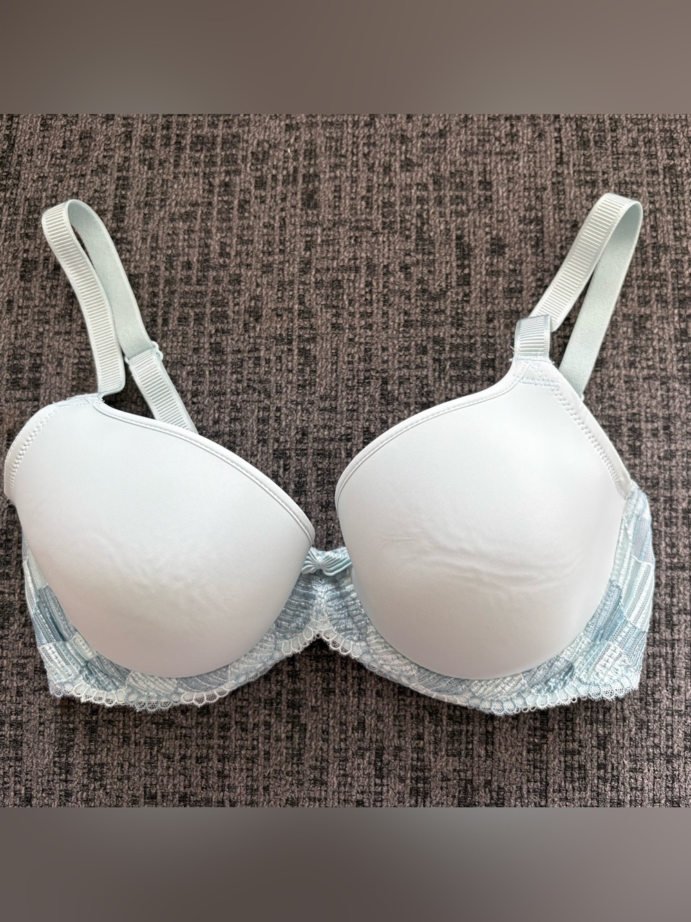 Wacoal Light Blue Lace-Trim Underwire Molded Bra Sz 32DD NWOT